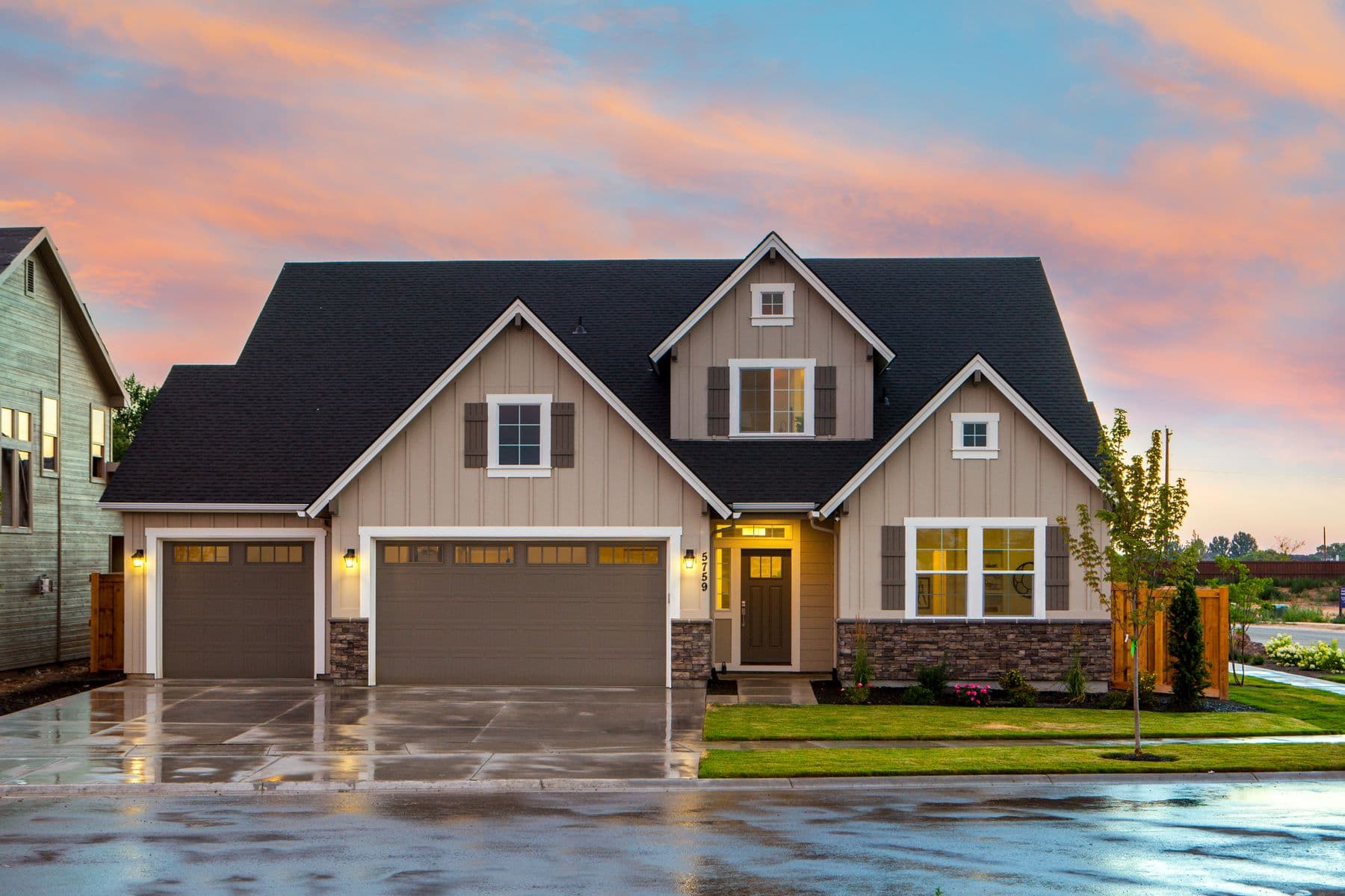 Villa front lawn, drive, and entry planting